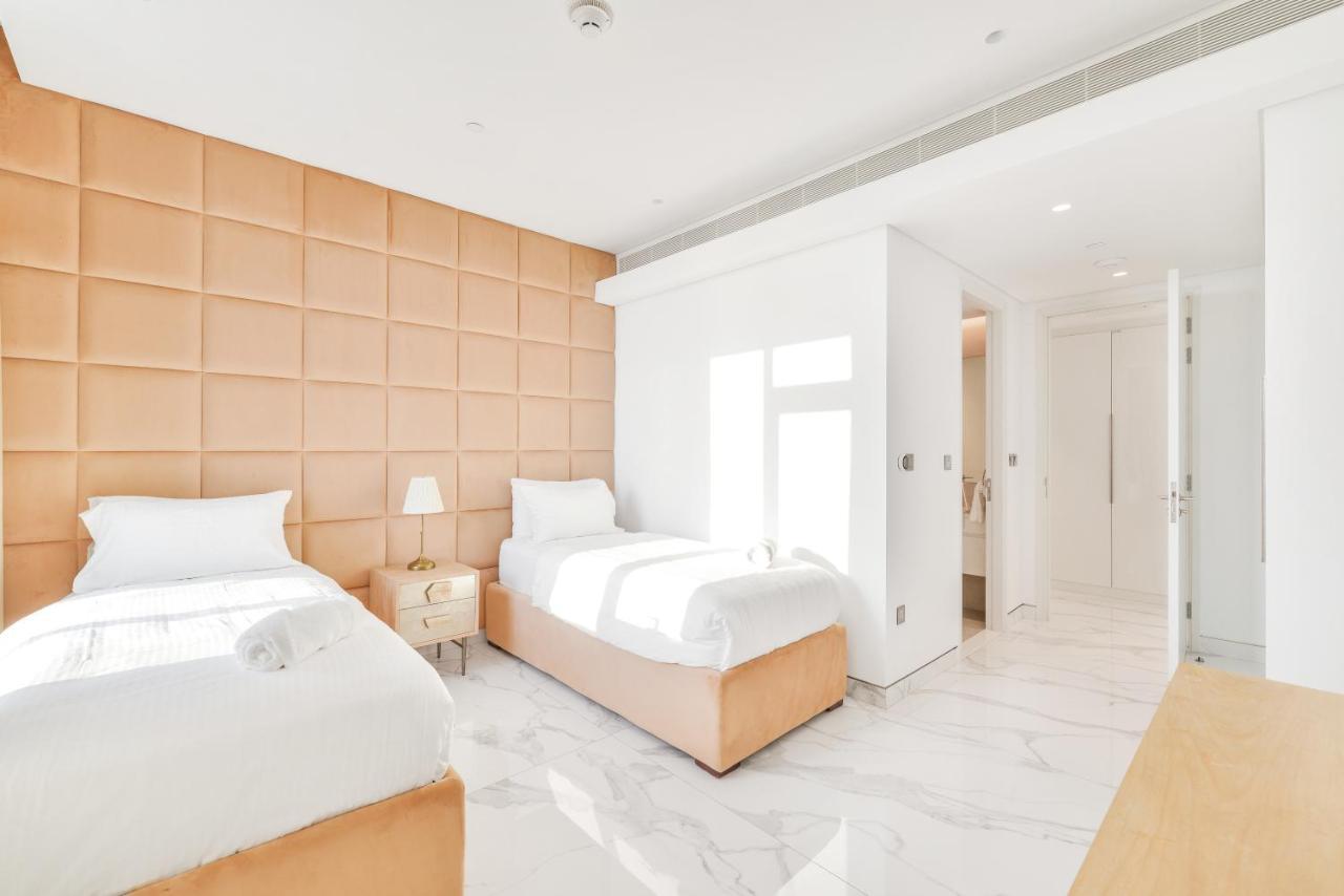 Luxe 3 Bedroom Oceanfront Apartment In The Heart Of Bluewaters Island Dubai Exterior foto
