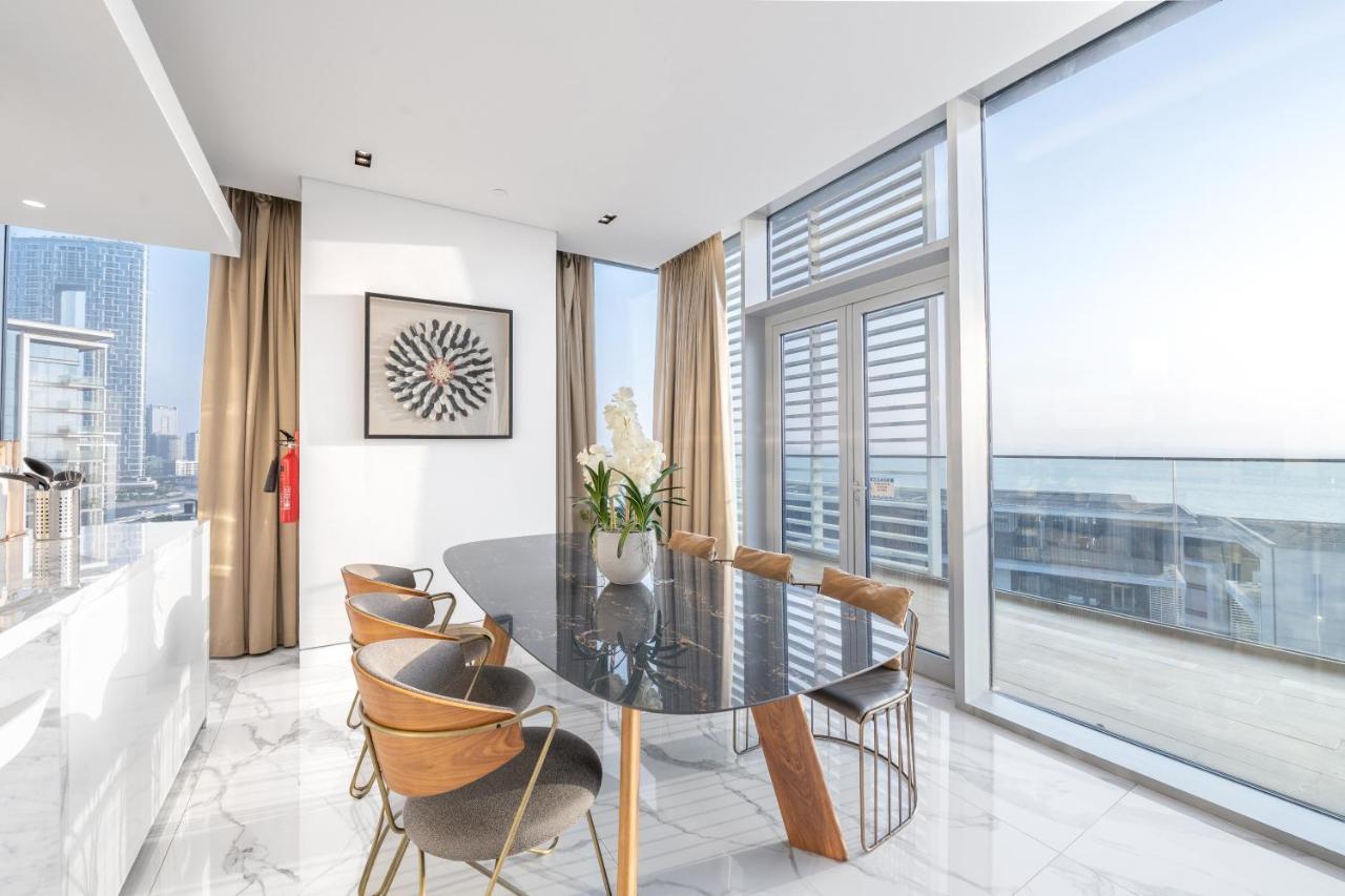 Luxe 3 Bedroom Oceanfront Apartment In The Heart Of Bluewaters Island Dubai Exterior foto